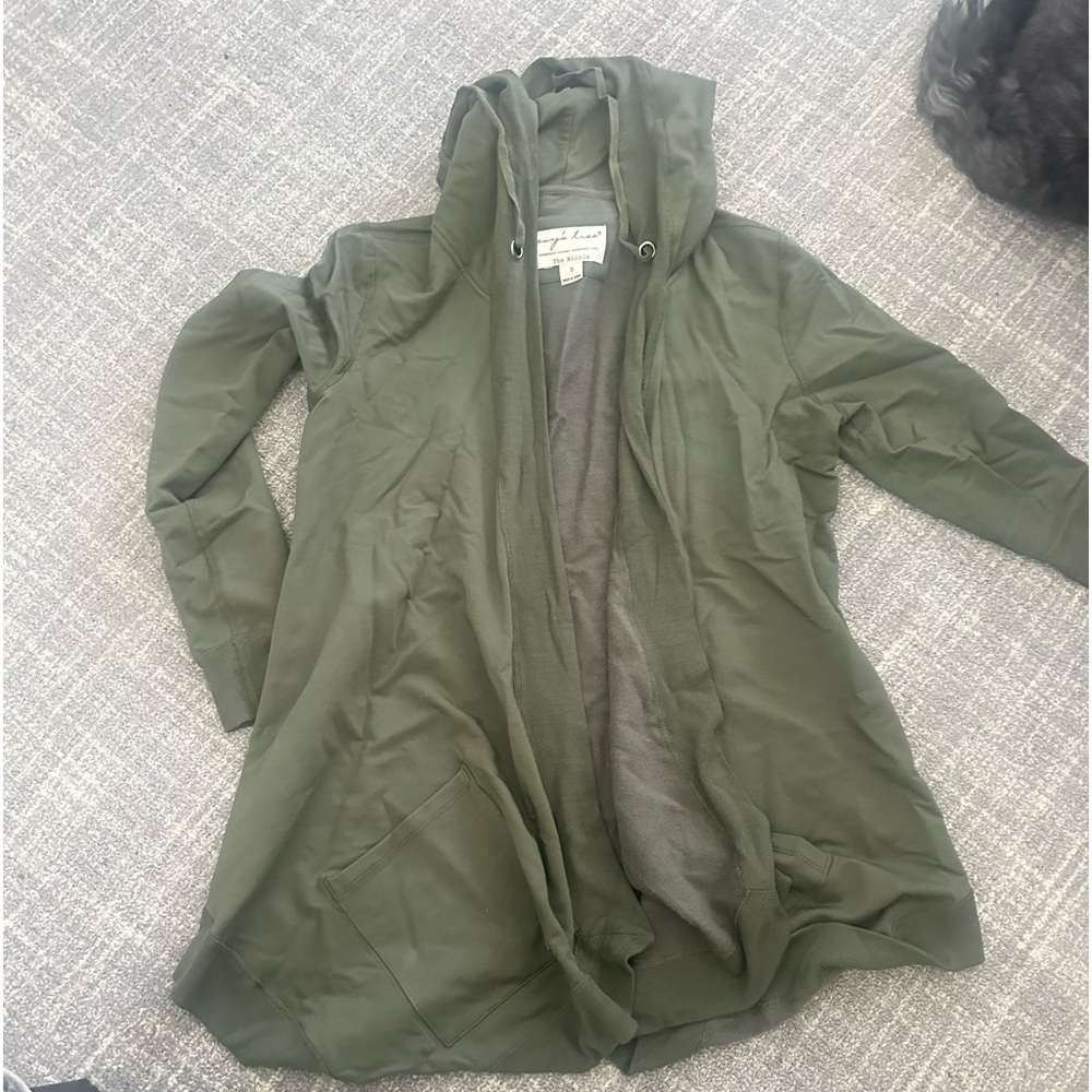 NWOT evy’s tree Nicole in green. Size small